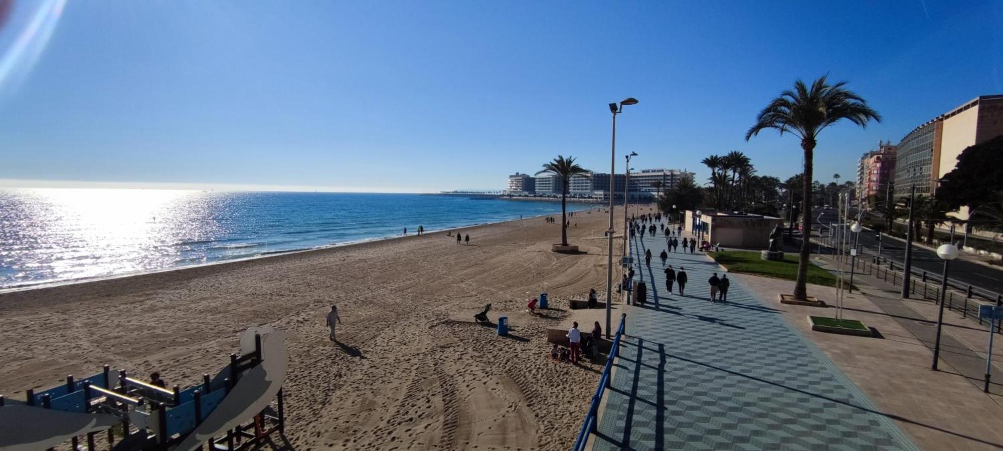 Alicante Beach And Center Exteriér fotografie